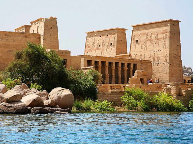 0026_Magic Arabia_Schoene Aussichten Touristik_Gaia Dahabiya_PhilaeTemple